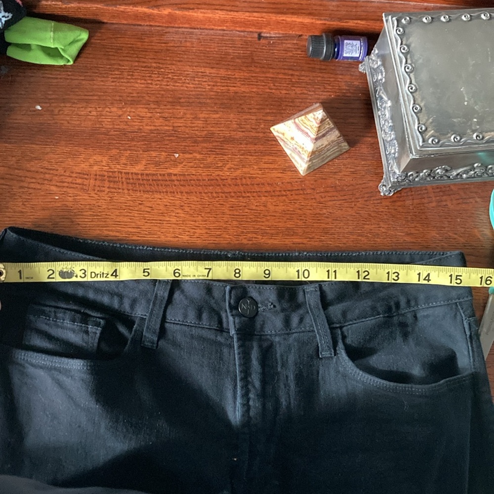 NYDJ Barbara Bootcut Jeans In Petite/short. Black. Size 8. With lift and tuck . - Picture 8 of 9